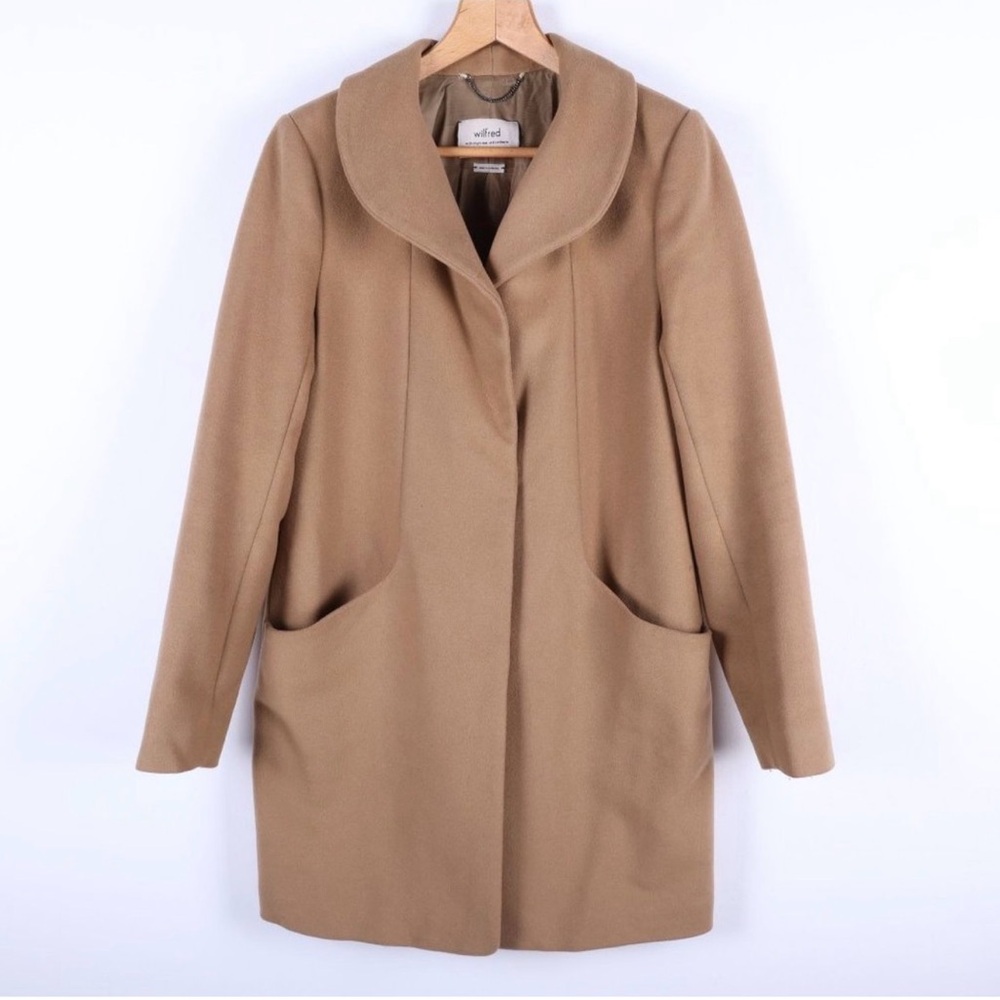 Aritzia Wilfred Cocoon coat Medium tan color